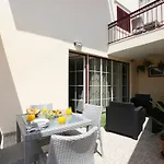 T2-sea View By Nazpina Apartment *