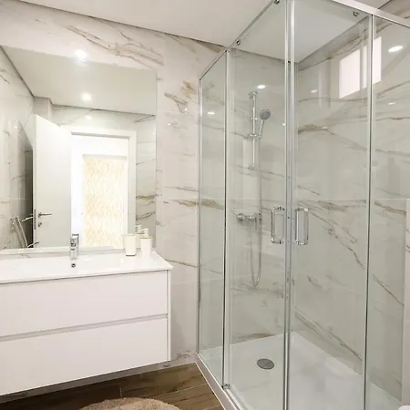 T2-sea View By Nazpina Apartment