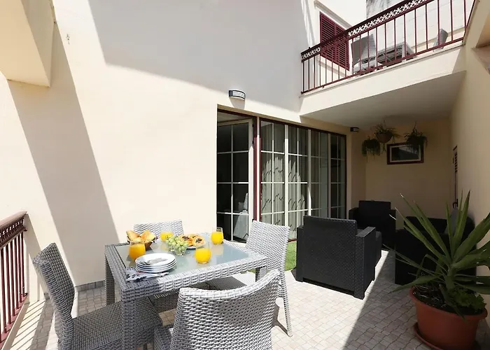 T2-sea View By Nazpina Apartment *